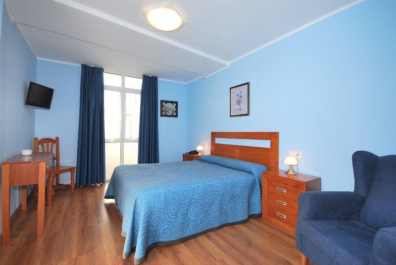 Hotel Aguila Real Onís エクステリア 写真