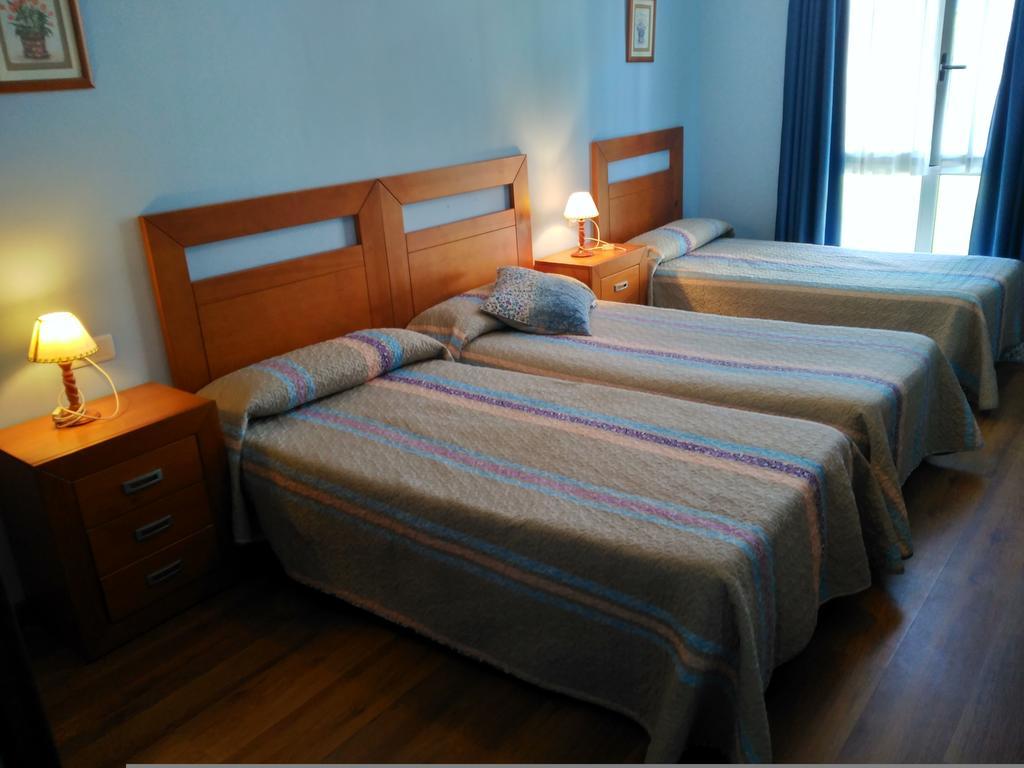 Hotel Aguila Real Onís エクステリア 写真