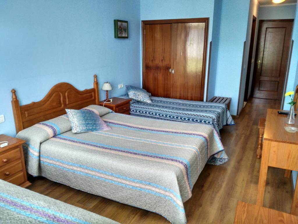 Hotel Aguila Real Onís エクステリア 写真