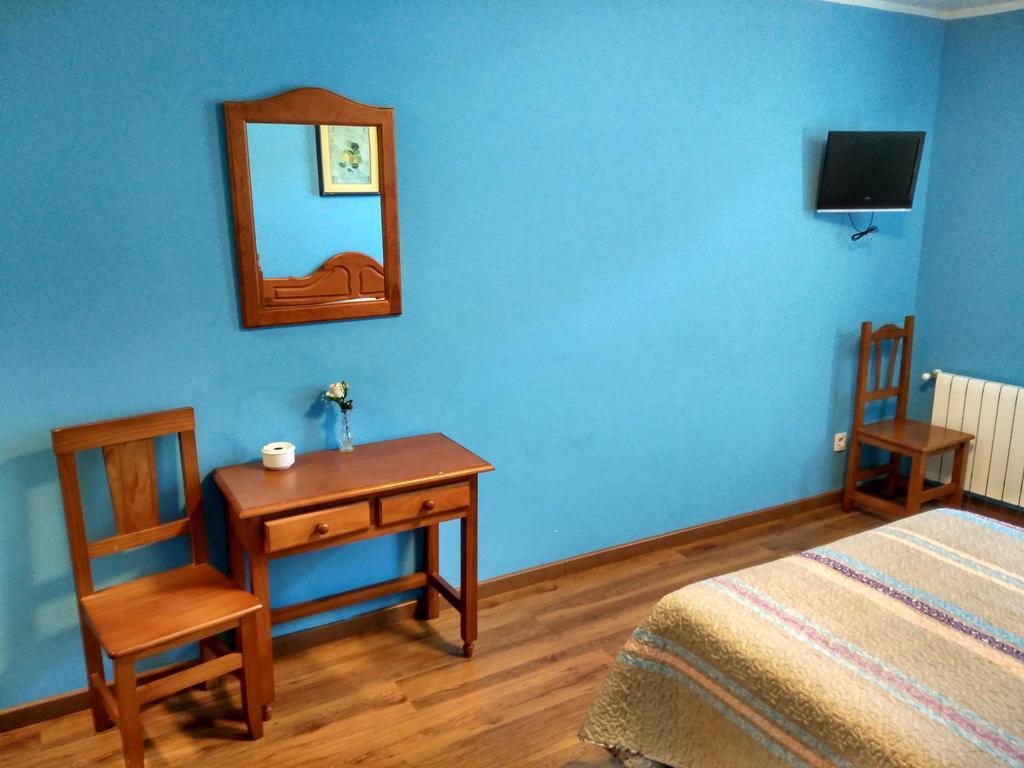Hotel Aguila Real Onís エクステリア 写真