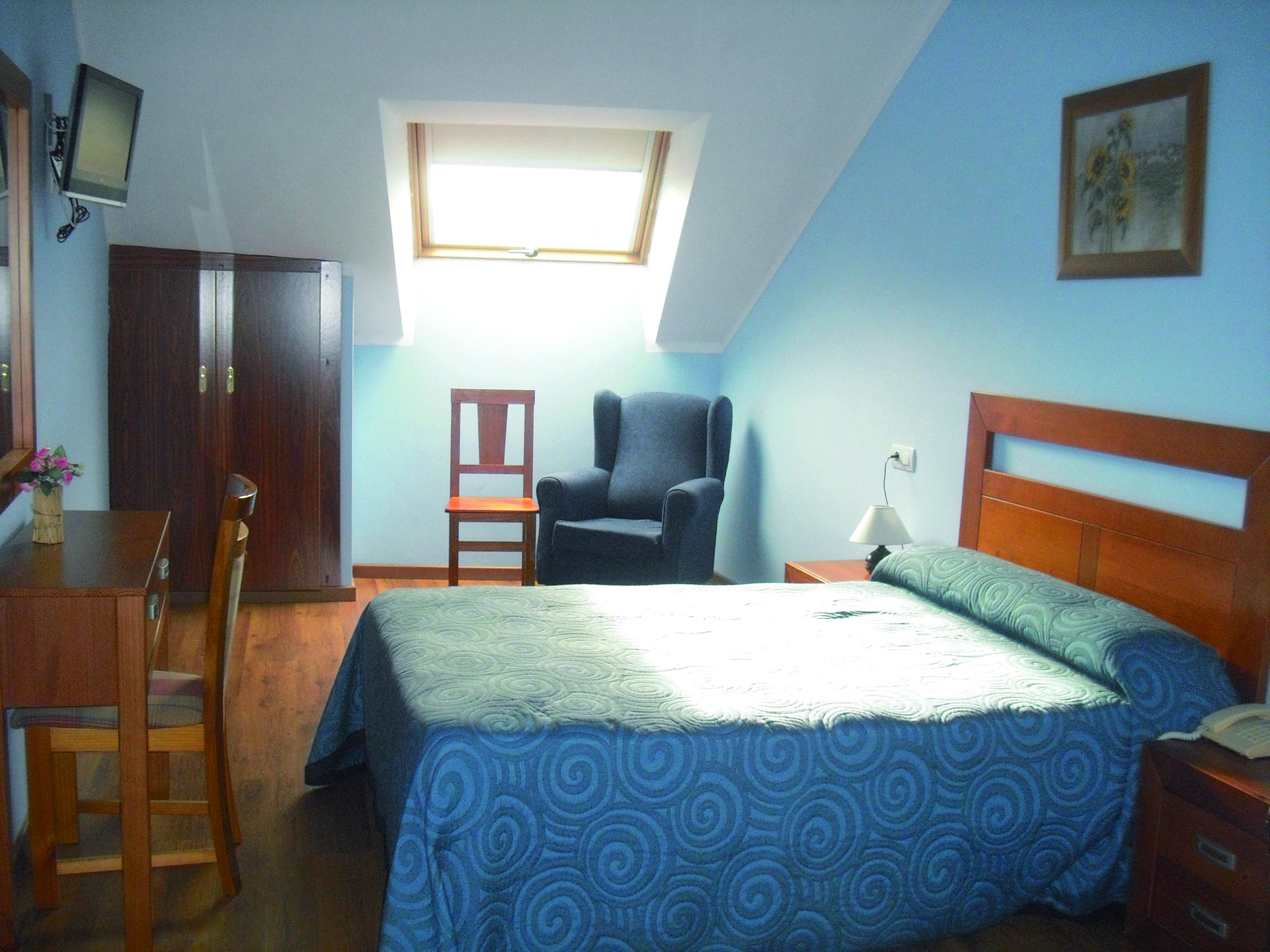 Hotel Aguila Real Onís エクステリア 写真